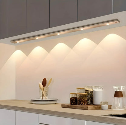 LumiSense™ — Barra LED Inteligente com Sensor de Movimento 60Cm